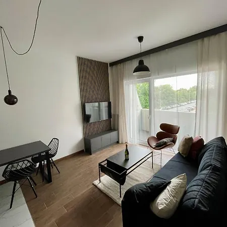 Z Balkonem. Slonimskiego 2 Apartamento